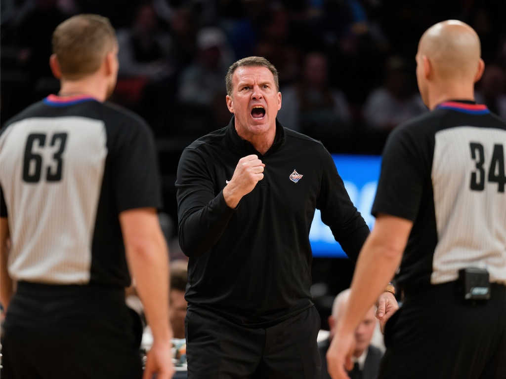 她始终保持 她始终保持